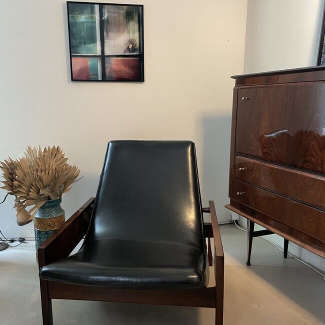 Sergio Rodriguez Gio Chair